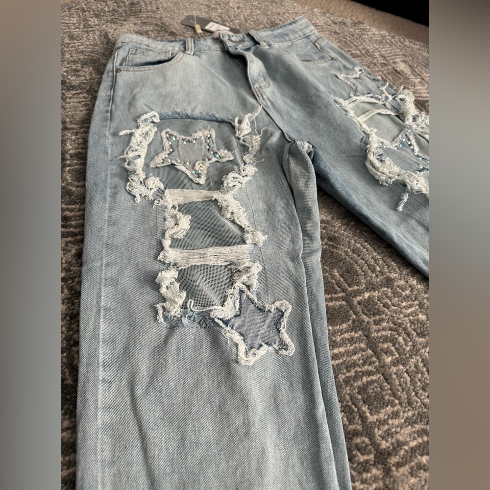 NWT Lizette Collection Jeans with Jewel Stars Size Small - Picture 2 of 6